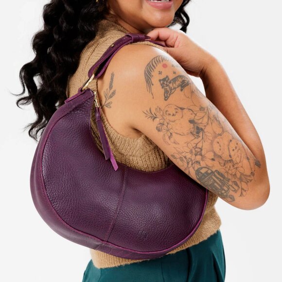 [Portland Leather Goods] Nora Leather Shoulder Bag in Plum - Picture 1 of 10
